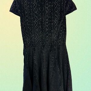 Size 6 Hearts & Roses Cocktail & Holiday Dress with Cap sleeves